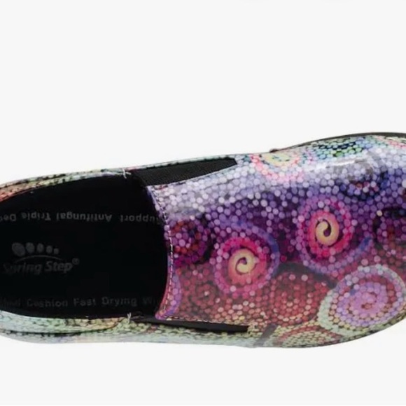 Spring Step Ferrera
Clogs - Picture 2 of 3